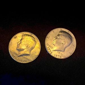 TWO 1972 No Mint Mark Error Kennedy Half Dollar